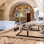 בית נופש Luxury Cave מודיקה