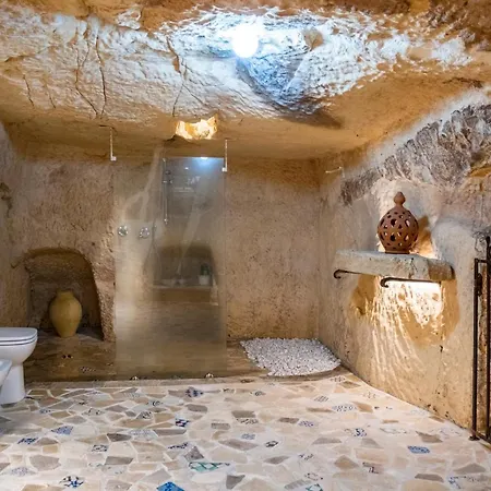 Luxury Cave Holiday home *