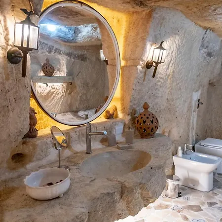 Luxury Cave *