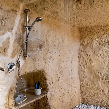 Luxury Cave